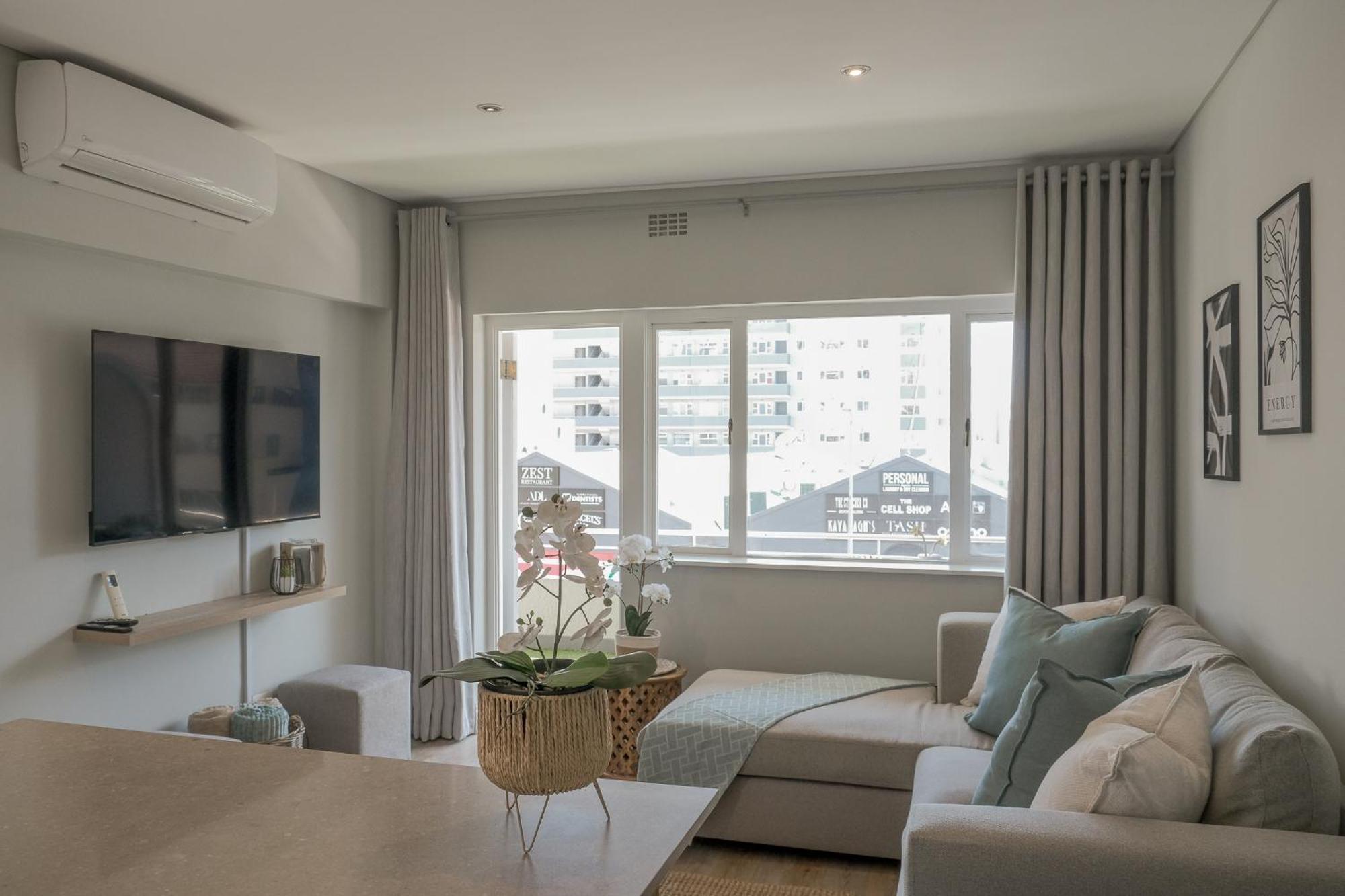 Apartment Coastal Vibes - Stylish 2-bedroom Cape Town